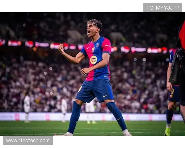 巴萨 2025-26 赛季主客场球衣设计曝光：红蓝渐变与黑金曼巴点燃新赛季激情(1)